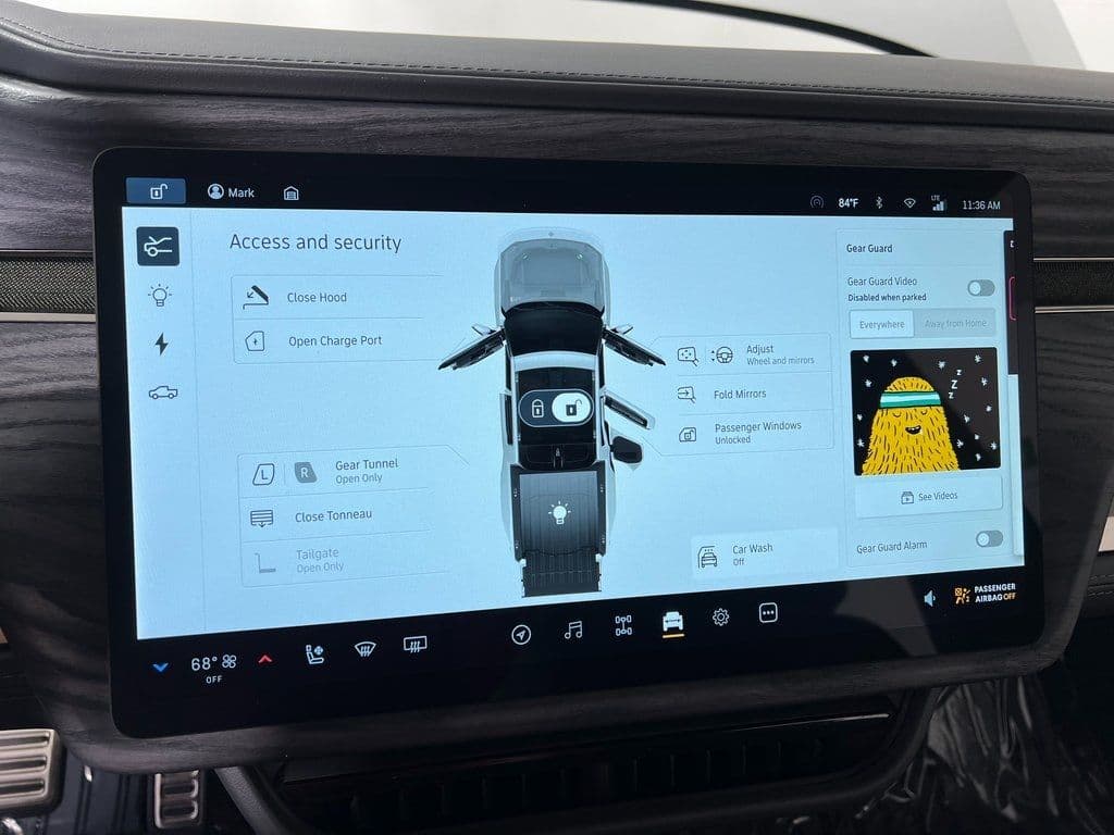 Vehicle photo 8